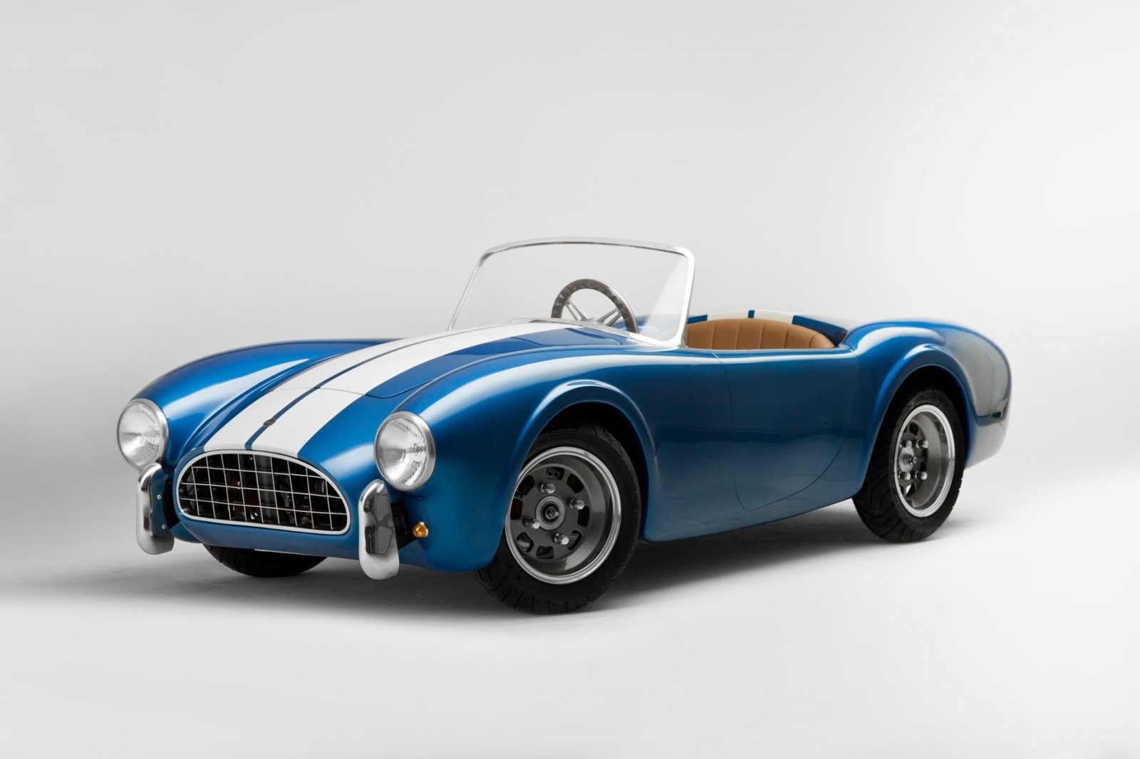 Купить машину для ребенка AC Cobra 289 Купить с доставкой